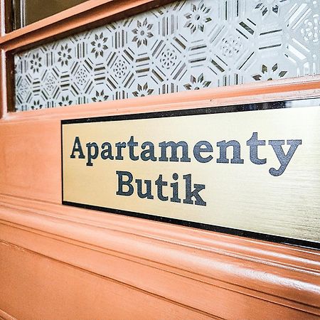 Butik Apartamenty Old Town Torun - Parking Exterior photo
